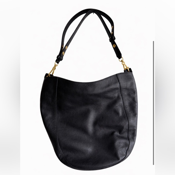 Vince Camuto Handbags - Vince Camuto shoulder bag